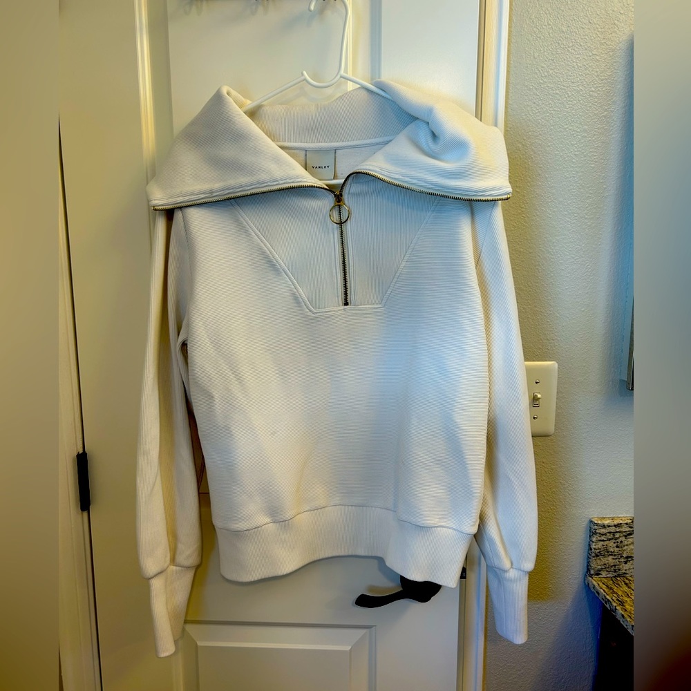 GUC Varley Vine Pullover